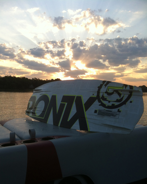 Ronix Sunset Axis.jpg